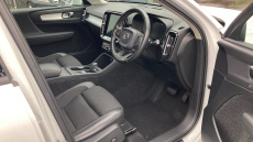 Volvo Xc40 2.0 T4 Momentum Pro 5dr AWD Geartronic Petrol Estate